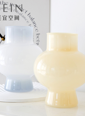 淡蓝色中古芬顿玻璃花瓶奶油黄美式客厅摆件高级感家居装饰品花器