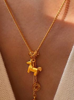 不掉色沙金小马吊坠项链