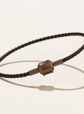 细款2.5mm真皮l字母转运珠配绳周家古铜色不锈钢扣高端秀气女手绳