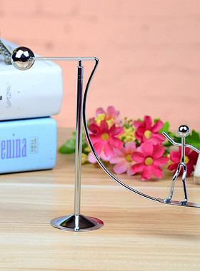 创意摇摆不倒翁举重小铁人摆件趣味平衡球桌面牛S顿摆朋友礼物精