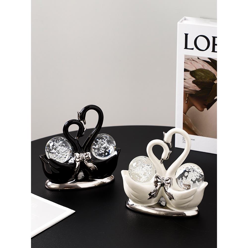 水晶球情侣天鹅摆件现代轻奢家居玄关客厅酒柜电视柜子装饰品对象 - 图3