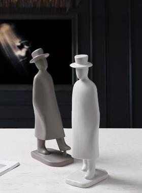 北欧行走人物摆件软装搭配创意家居摆件客厅玄关酒店酒柜工艺装饰