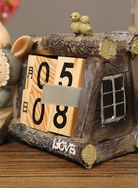 情侣兔子摆件可爱卡通玩偶餐桌装饰台历木质日历工艺品轻奢小礼物