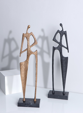 欧式简约黑金色金属抽象人物家居装饰品摆件铸铁样板房售楼处摆设