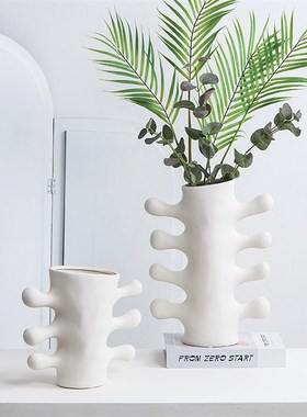 北欧简约创意莫兰迪色小口陶瓷花瓶摆件样板房客厅餐桌家居装饰