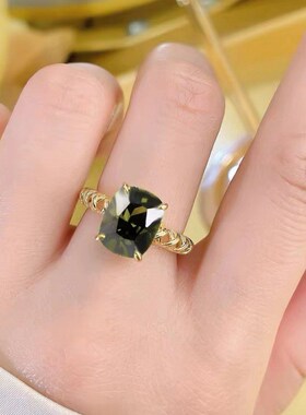 时尚简约橄榄绿高级感长方戒指女镶嵌锆石小众设计百搭指环手饰