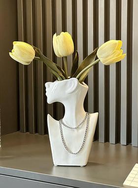 创意陶瓷家居装饰品人物小众花瓶摆件客厅电视柜玄关样板间高级感