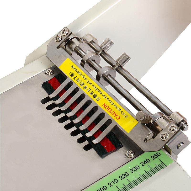 厂家魔术贴切圆角机粘扣织带倒角设备异形滚切机电脑全自动裁剪机,淘宝优惠券,粉丝福利购,淘宝优惠卷