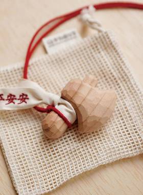 木刻自习室原创超萌治愈桃木小斧子祝福礼物手工好运车饰挂件