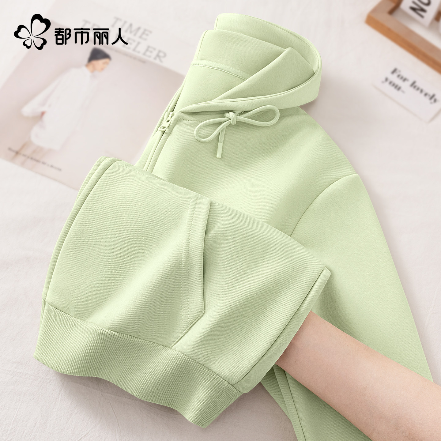 都市丽人卫衣外套女2026新款今年流行爆款春季绿色短款连帽开衫A,淘宝优惠券,粉丝福利购,淘宝优惠卷