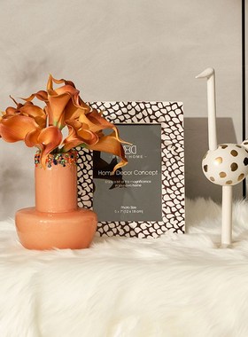 样板间女孩房卧室床头柜摆件装饰品收纳盒中古花瓶相框摆台高级感