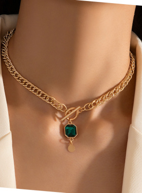 轻奢绿锆石钛钢金色锁骨链