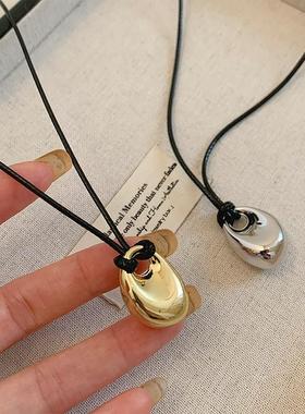 黑绳长版豆子项炼女轻奢小众高级感皮绳锁骨炼2024新款配饰毛衣炼