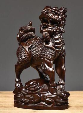 木雕独角兽饰品，一对纯木制吉祥火独角兽男女实木办公家居客厅饰