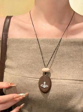 极简土星椭圆吊坠项炼女款高级感轻奢颈炼2025新款小众毛衣炼配饰