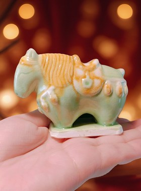 洛阳文创微笑马唐三彩陶瓷马小胖马办公桌摆件博物馆旅游纪念礼品