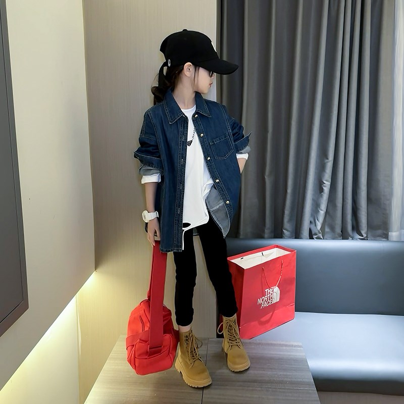 女童洋气牛仔衬衫外套2025春季新款大童女孩复古百搭上衣时髦春装 - 图1