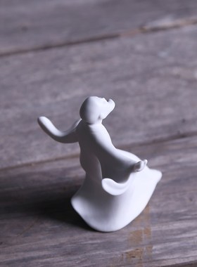 德化白瓷家居饰品创意陶瓷功夫太极人物摆件中式玄关摆设