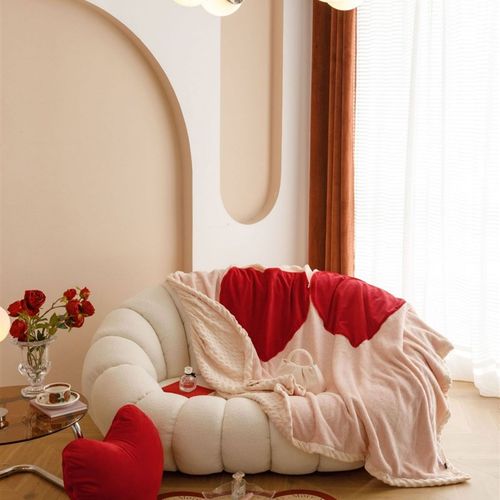 [莫加] 又是抱枕!又是毛毯!爱心抱枕多功能保暖秋冬沙发毯 - 图3