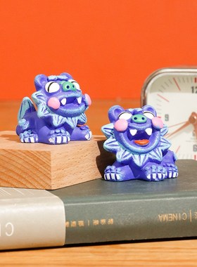 狮三百面带桃花 小狮子可爱卡通客厅装饰日常文化创意摆放祝福