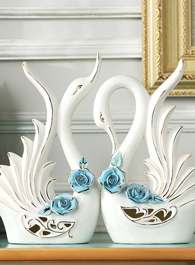 创意情侣天鹅结婚礼物摆件家居装饰品陶瓷工艺品时尚新房婚房摆设