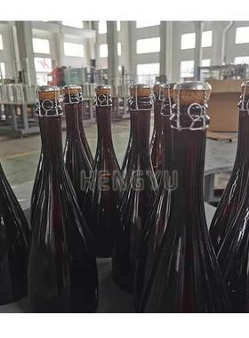 白葡萄酒气泡果酒灌装机香槟酒扎丝机灌装机多少钱一台