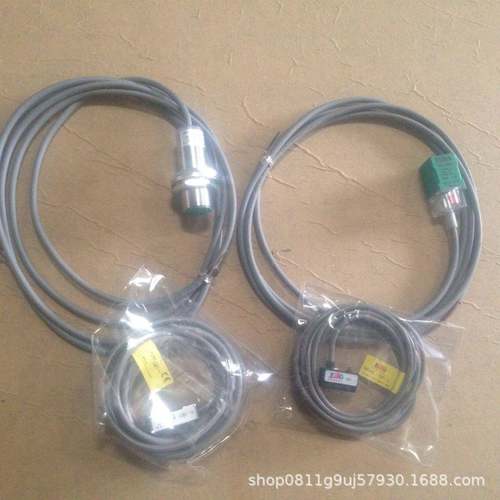 EVA中底鞋底机 eva射出发泡成型机 花园拖鞋机器 瑜伽柱生产设备 - 图1