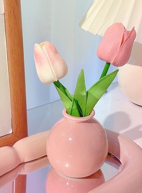 装饰摆件高级感小众陶瓷花小圆瓶办公室桌面玄关卧室客厅餐桌摆设