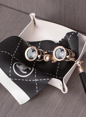 轻奢样板房衣帽间衣柜软装饰品小摆件望远镜丝巾皮革首饰托盘摆设