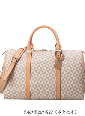 样板房衣帽间包包摆件商务旅行包衣柜展厅拍照衣帽间装饰陈列摆件