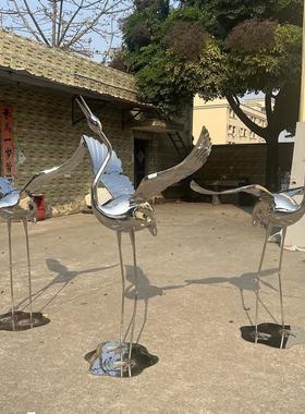 户外不锈钢镜面仙鹤雕塑摆件酒店写字楼商场公园草坪落地装饰