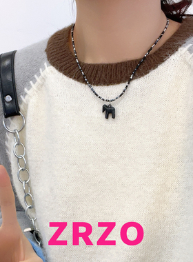ZRZO黑色小马串珠项链