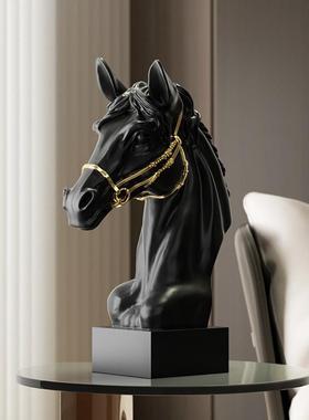 高级感艺术马头摆件石膏雕塑软装轻奢客厅酒柜办公室展示柜装饰品