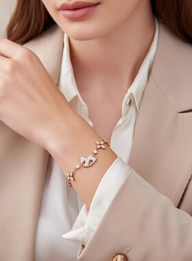 法式爆闪小马老花手链精致本命年