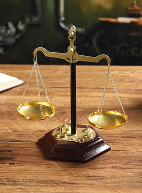 覆古铁艺天平称摆件律师办公室桌面装饰品客厅怀旧工艺礼品摆饰拍