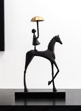 创意铸铁金属马摆件家居客厅轻奢高档装饰品电R视柜酒柜高级感摆