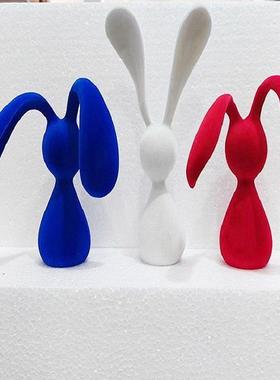 克莱因蓝卡通长耳弯耳兔子客厅酒柜电视柜入户玄关轻奢风装饰摆饰