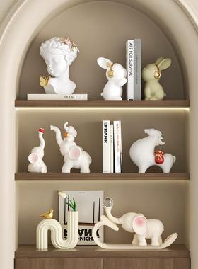 高级感装饰品摆件客厅酒柜办公室软装展示柜书架电视柜餐柜摆设