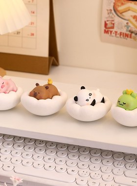 可爱不倒翁情绪稳定神器工位治愈C小摆件办公桌面装饰生日礼物女