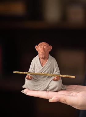 黑神话悟空摆件禅意陶瓷猴子雕像斗战胜佛茶桌桌面装饰品鱼缸造景