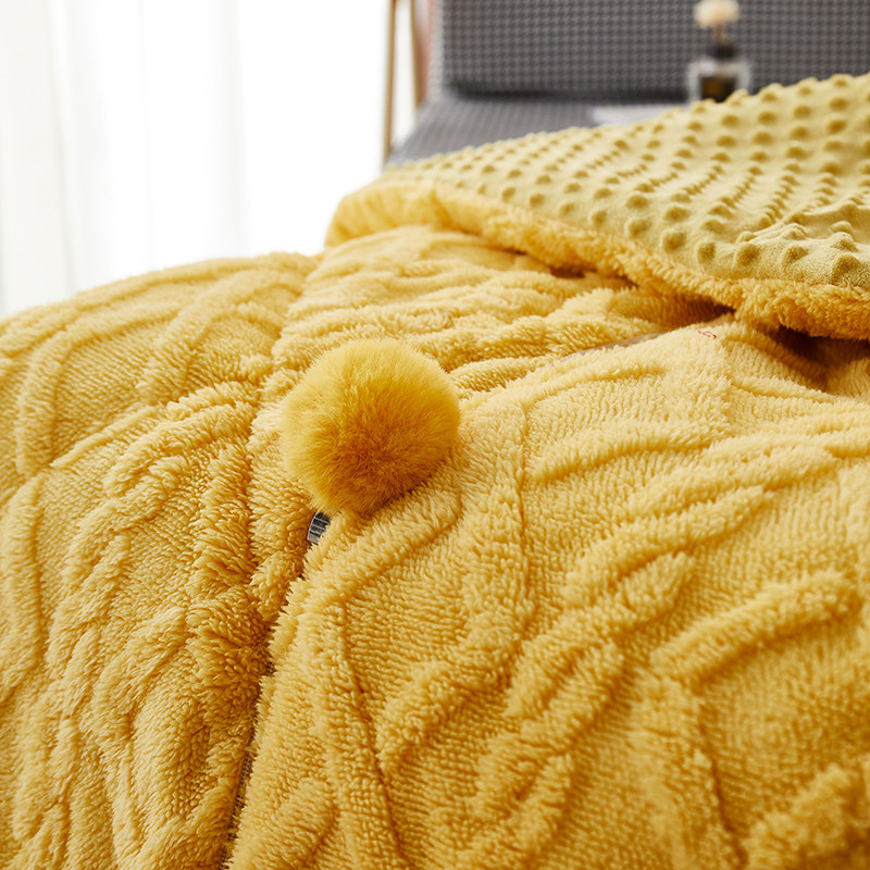 纯色双面加厚珊瑚绒抱枕被子两用汽车上办公室保暖靠垫枕头被毯冬,淘宝优惠券,粉丝福利购,淘宝优惠卷