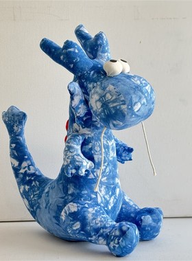 云南大理白族g手工植物扎染龙蓝染布艺龙年玩偶摆件家居装饰品布