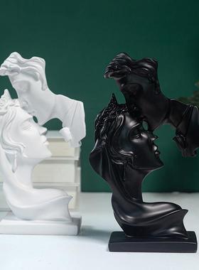 一吻深情摆件家居家居客厅电视柜桌面酒柜装饰品创意艺术小摆设