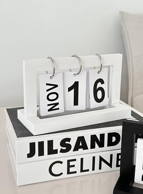 北欧简约木质日历摆件2025新款桌历ins创意办公桌面装饰品小摆件