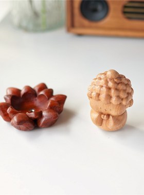 原木小神a仙桌面创意摆件办公室车载小佛祖好运莲莲2024新年礼物