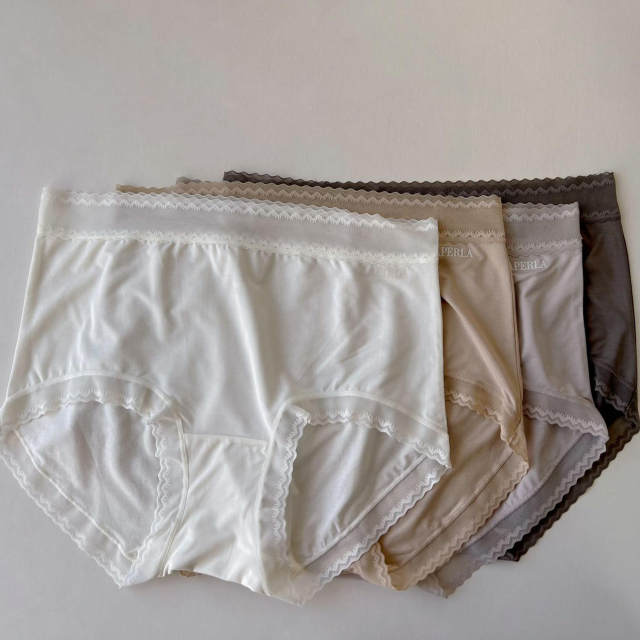 Women's underwear mid-waist jacquard soft breathable high slit skin-friendly summer thin silk crotch lace triangle shorts