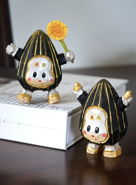 瓜子娃娃手工木雕小摆件公仔可爱木质雕刻治愈系卡通书桌装饰品