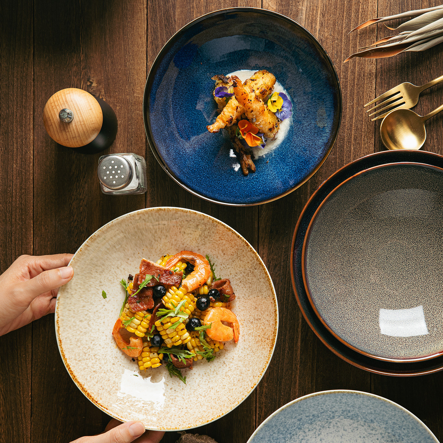 陶瓷餐盘饭店干锅盘高级感冷菜碗超好看家用菜盘日式深汤盘沙拉碗