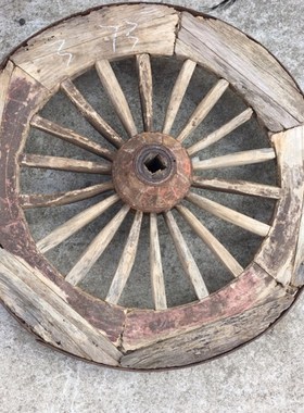 古朴怀旧老物件完老车轱辘拍戏马车旧轮子香樟木车轮装饰摆饰