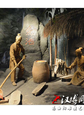 打铁匠雕塑玻璃钢工匠精神小品人物铜雕定制城市公园打铁铺雕塑